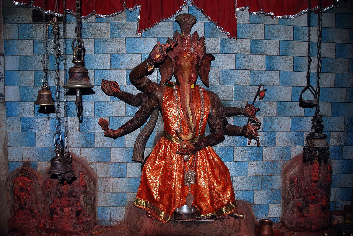 Kathmandu Patan Durbar Square 27 Six Armed Ganesh Statue In Mani Ganesh Temple 